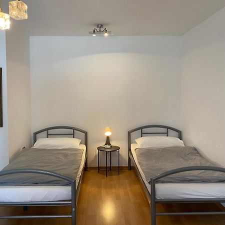 Duesseldorf 1995 Apartment ภายนอก รูปภาพ